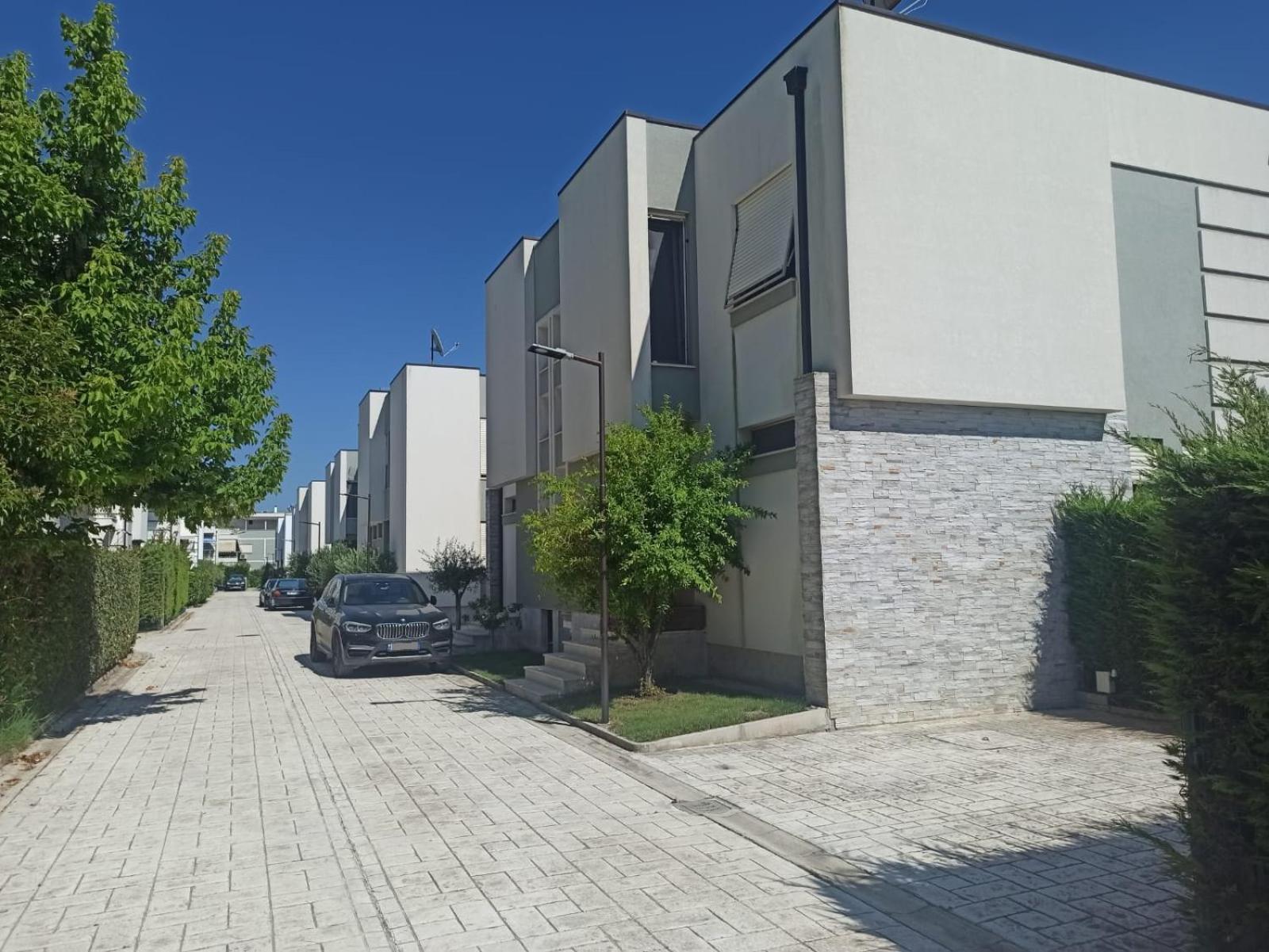 Villa Eden 111, Perla Resort, Bay Of Lalzi Дуррес Экстерьер фото